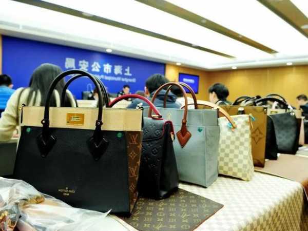 上海警方今年侦破侵犯知识产权犯罪案件1200余起